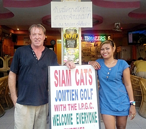 The new owners of Siam Cats, John and Kiao Steel.
